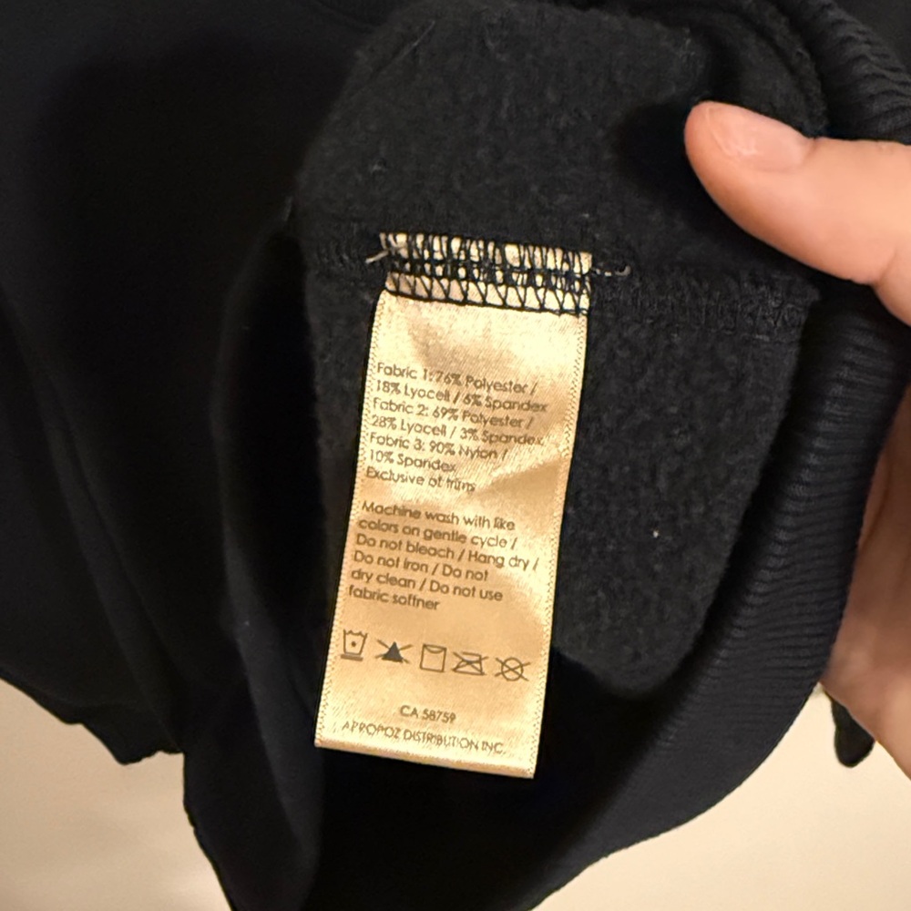 Indyeva Bunda Il Pullover Fleece Hoodie in Black Size Small Athleisure Comfort - Picture 6 of 7